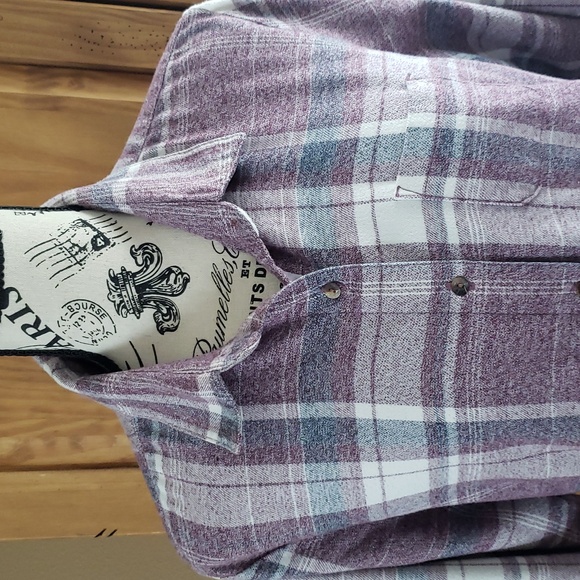 Kuhl flannel top - Picture 2 of 12